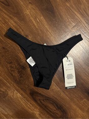 Billabong swimsuit bottom black